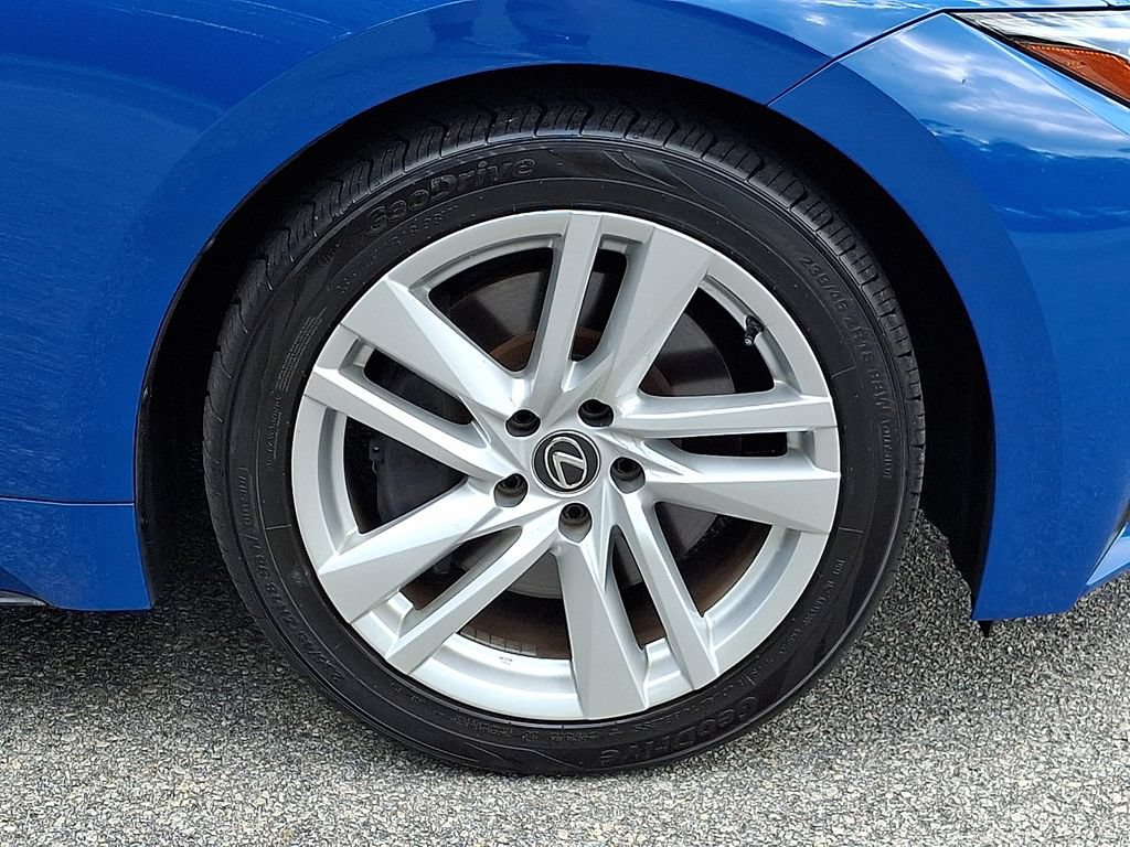 Used 2023 Lexus IS 300 w/ Comfort Package RWD image 8