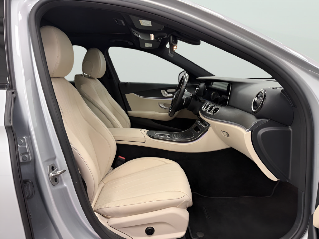 Used 2022 Mercedes-Benz E 350 Sedan image 14