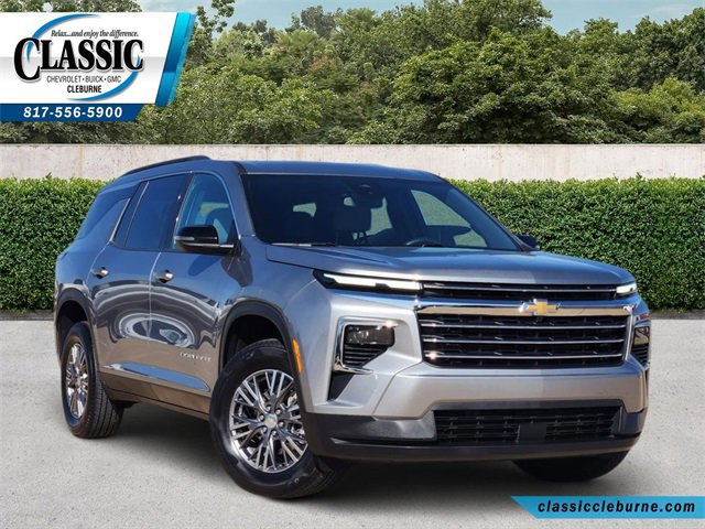 Used 2025 Chevrolet Traverse LT
