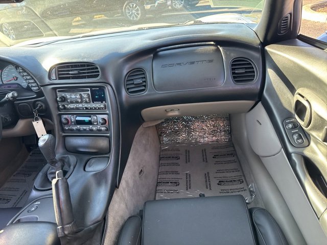 Used 1999 Chevrolet Corvette Convertible w/ Memory Pkg image 12