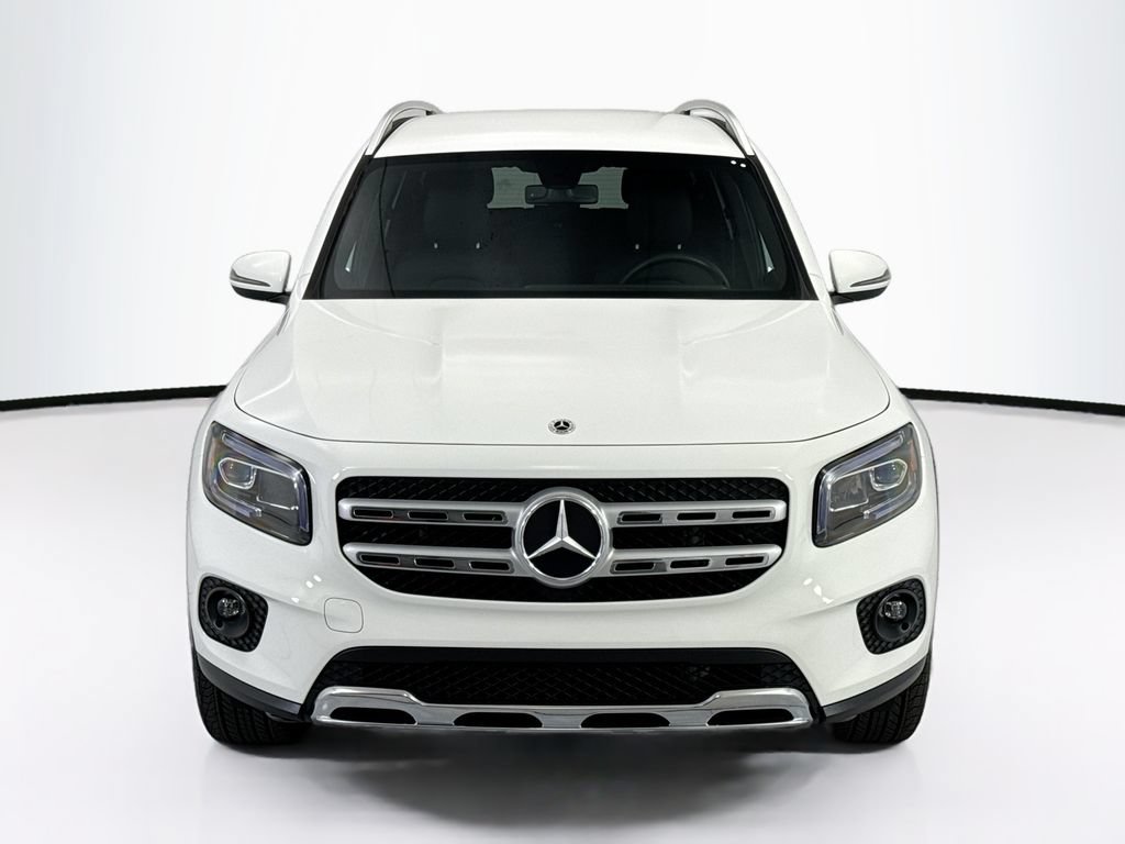 Used 2023 Mercedes-Benz GLB 250 image 2