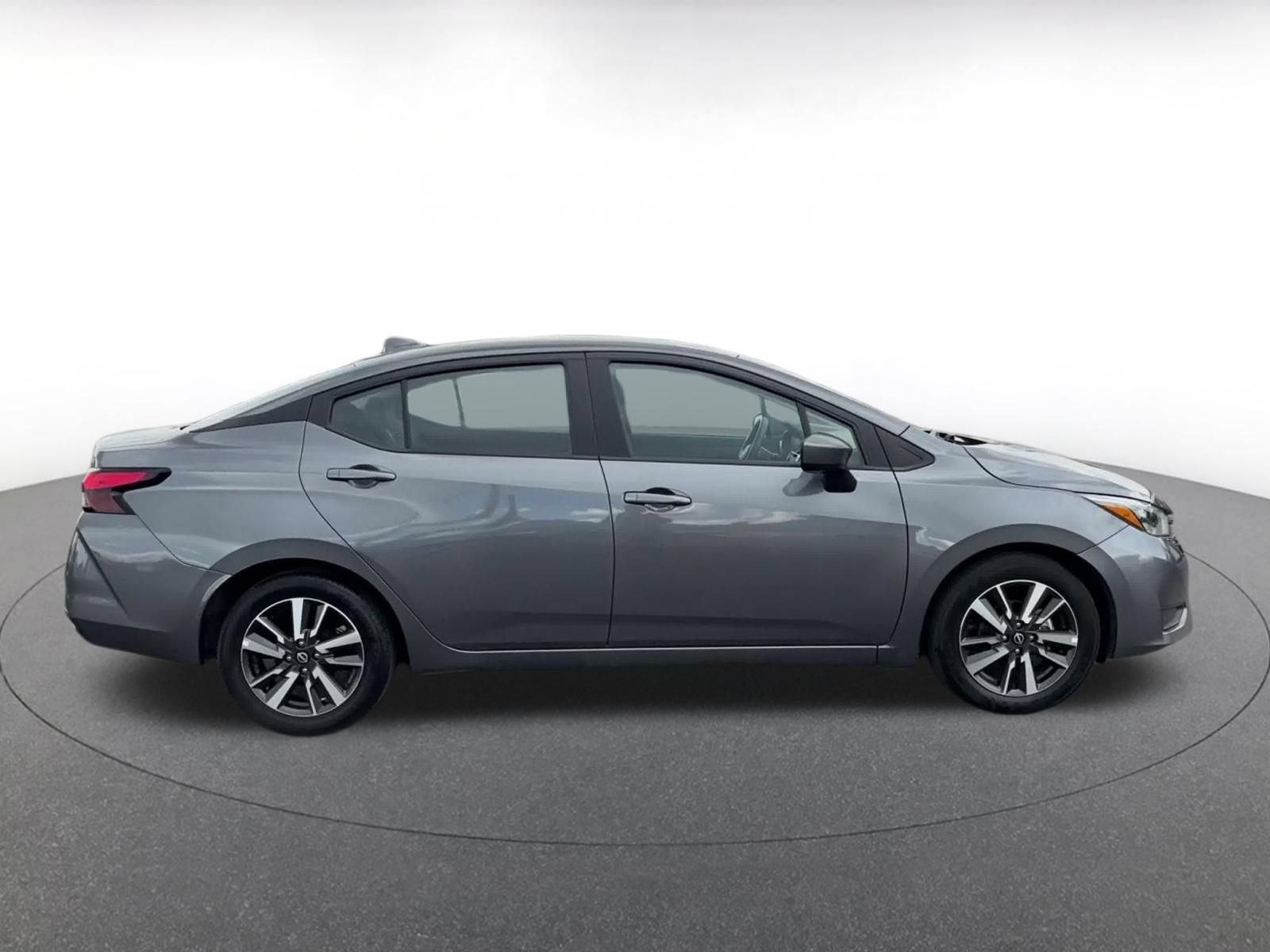 Used 2025 Nissan Versa SV FWD image 15