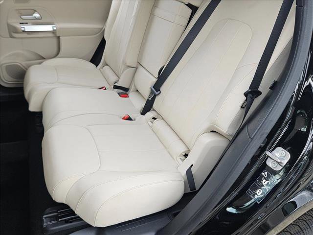 Used 2026 Mercedes-Benz GLB 250 image 17