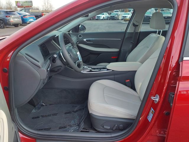 Used 2023 Hyundai Sonata Limited w/ Cargo Package FWD image 12
