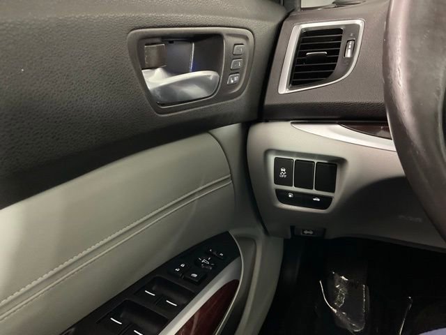 Used 2015 Acura TLX V6 image 18