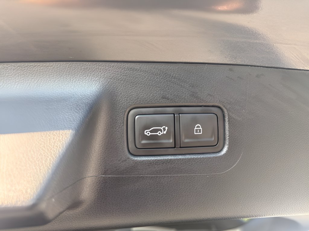 Used 2026 Hyundai Santa Fe SEL FWD image 23