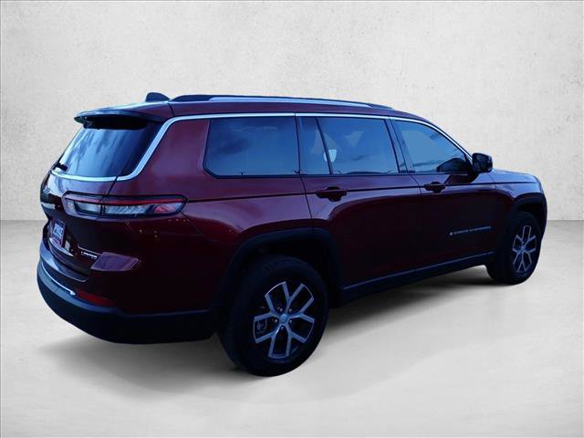 Used 2023 Jeep Grand Cherokee L Limited w/ Luxury Tech Group II AWD/4WD image 4