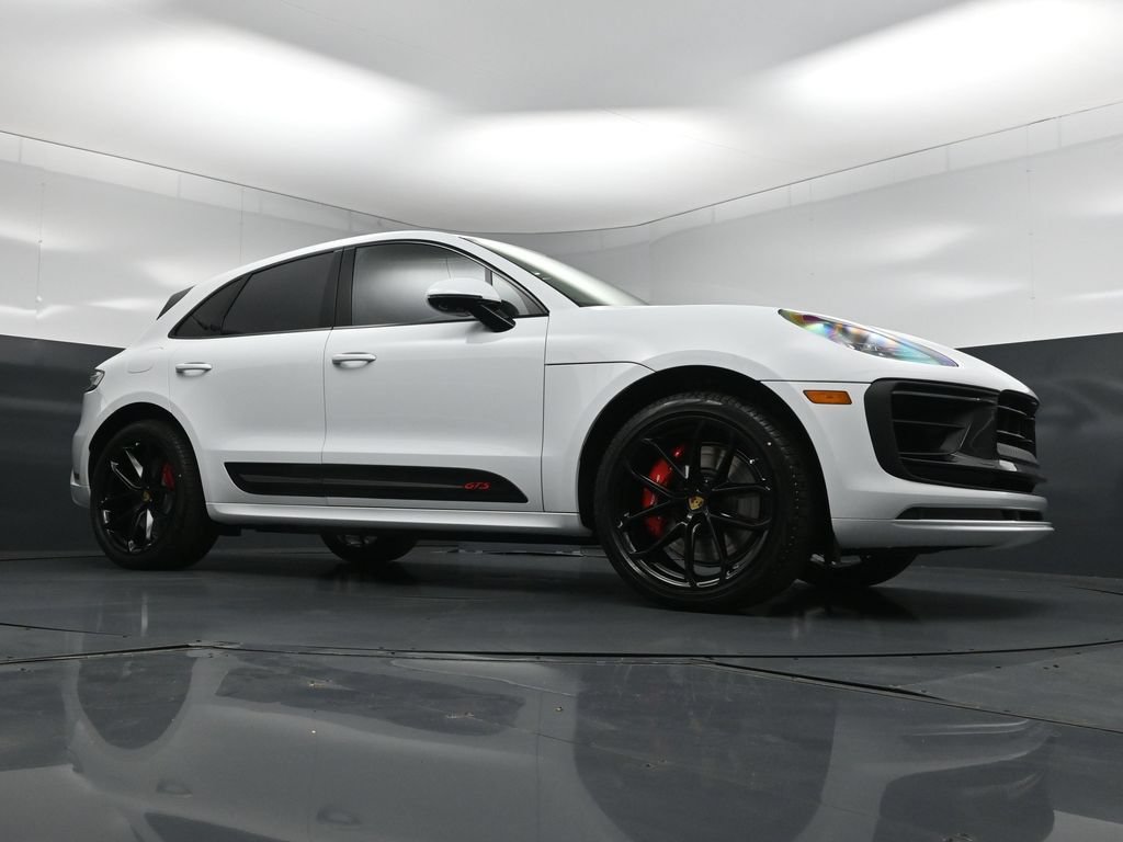 New 2026 Porsche Macan GTS AWD/4WD image 29