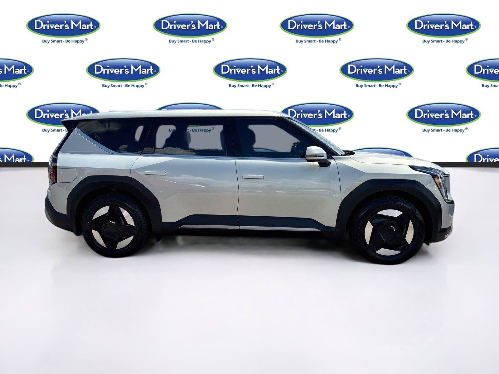 Used 2024 Kia EV9 Light Long Range RWD image 8