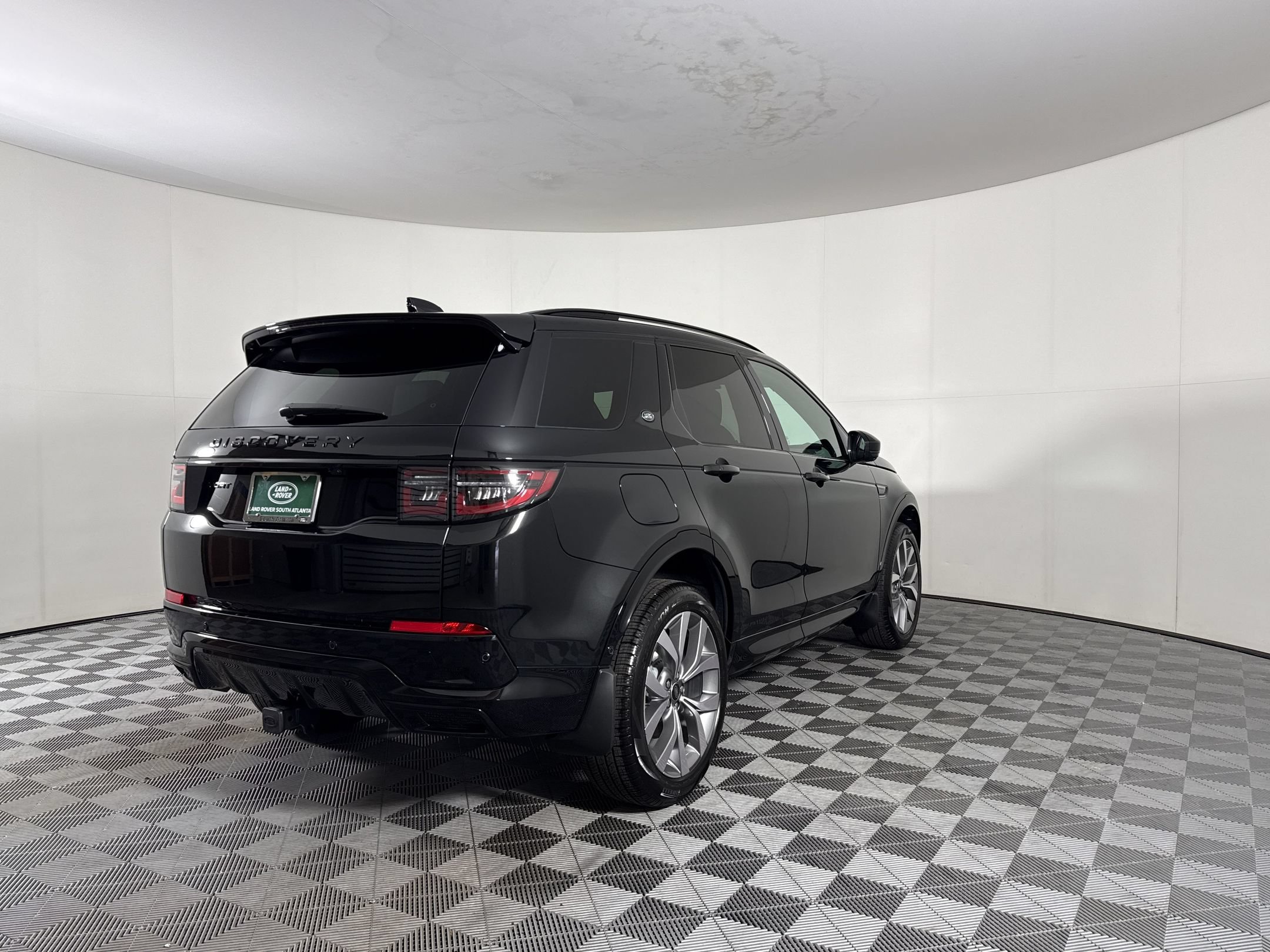 New 2026 Land Rover Discovery Sport Landmark AWD/4WD image 9