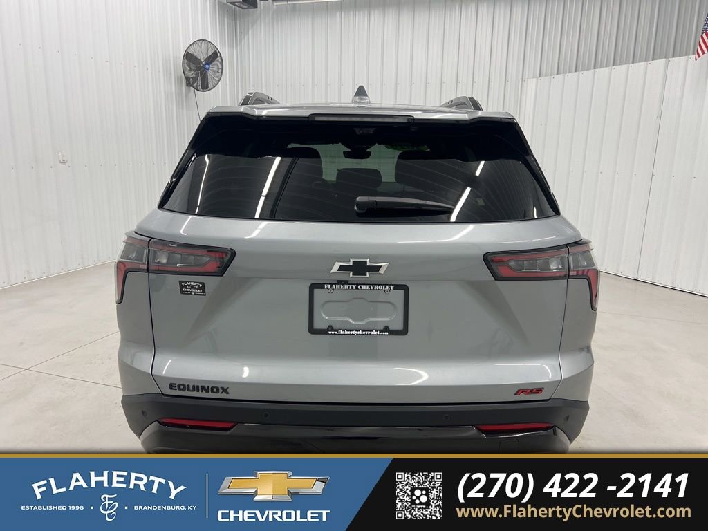 Used 2025 Chevrolet Equinox RS w/ Safety and Technology Package FWD image 4