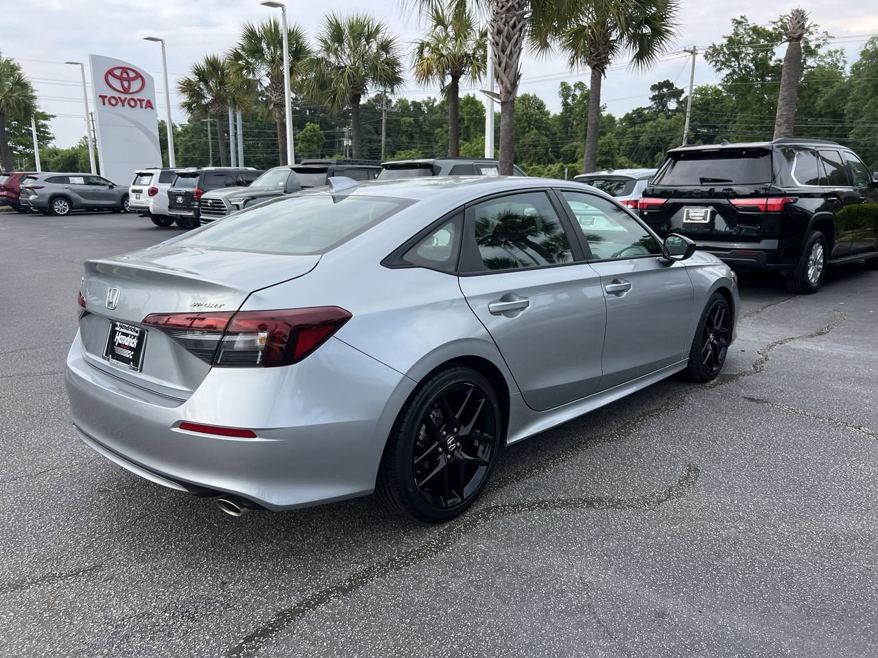 Used 2025 Honda Civic Sport image 10