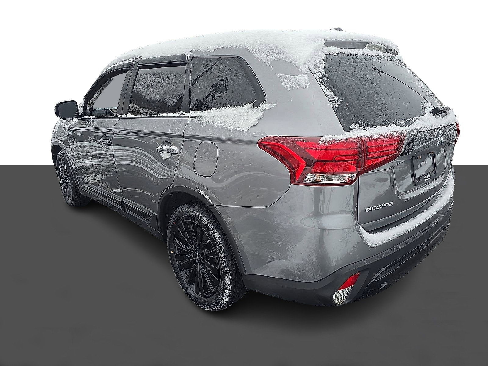 Used 2020 Mitsubishi Outlander LE image 6