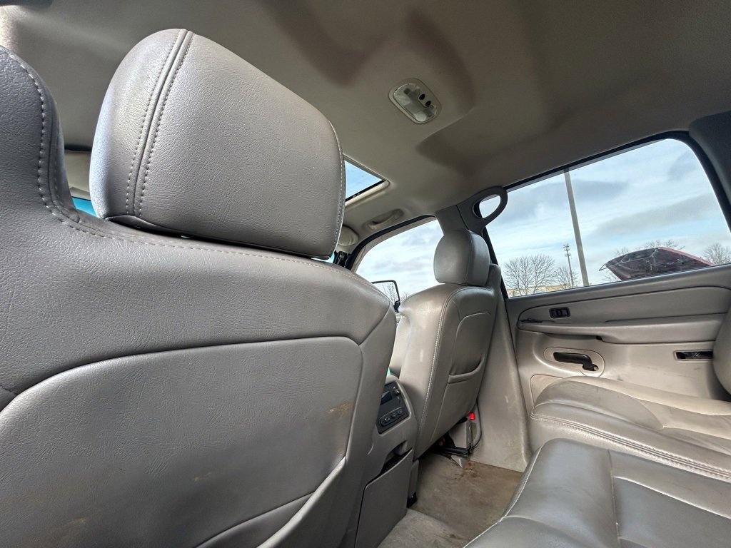 Used 2005 Chevrolet Silverado 3500 LT w/ Heavy-Duty Power Package image 26