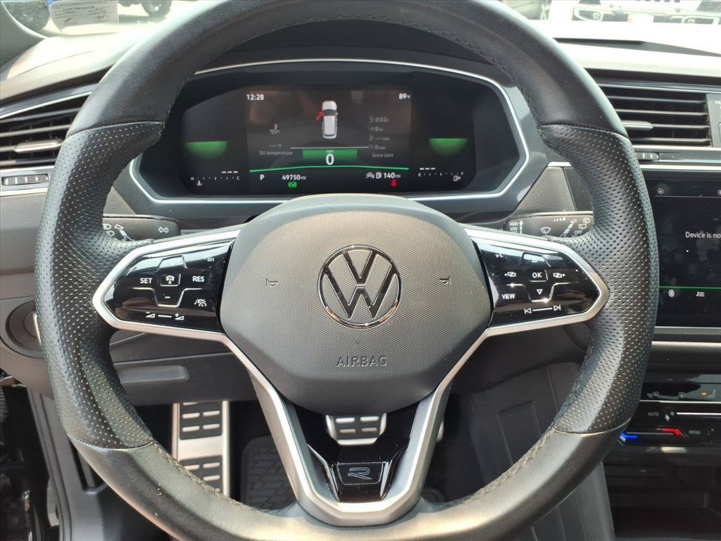 Used 2023 Volkswagen Tiguan SE R-Line FWD image 17