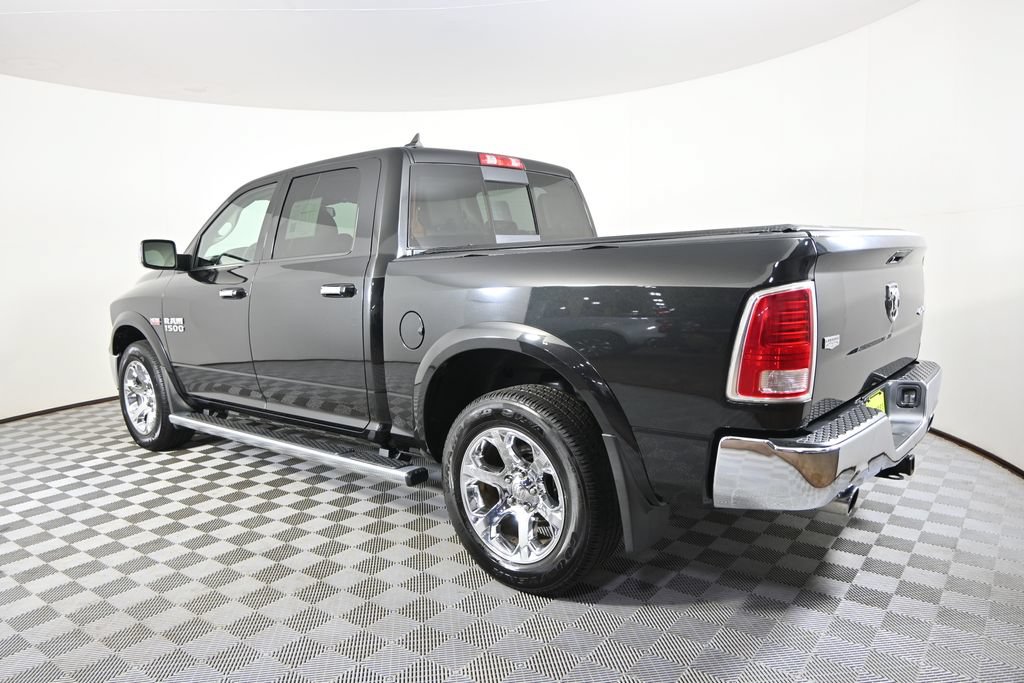 Used 2016 RAM 1500 Laramie w/ Convenience Group AWD/4WD image 4