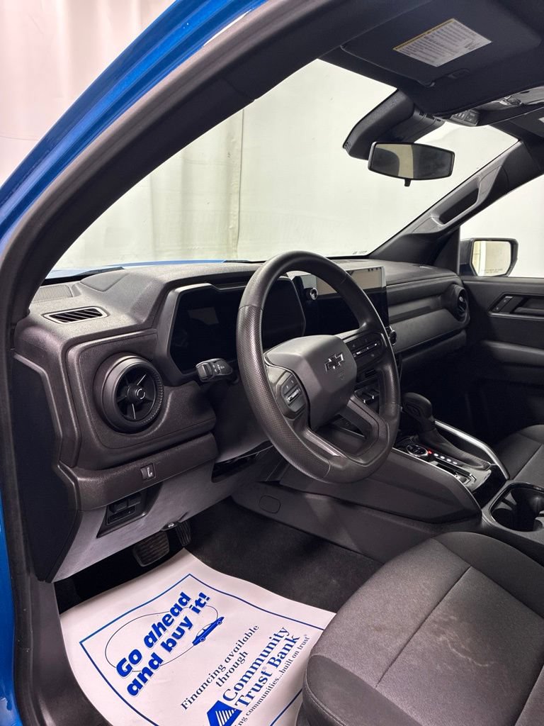Used 2024 Chevrolet Colorado Trail Boss w/ Advanced Trailering Package AWD/4WD image 11