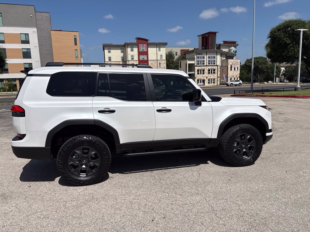 Certified 2026 Lexus GX 550 AWD/4WD image 6