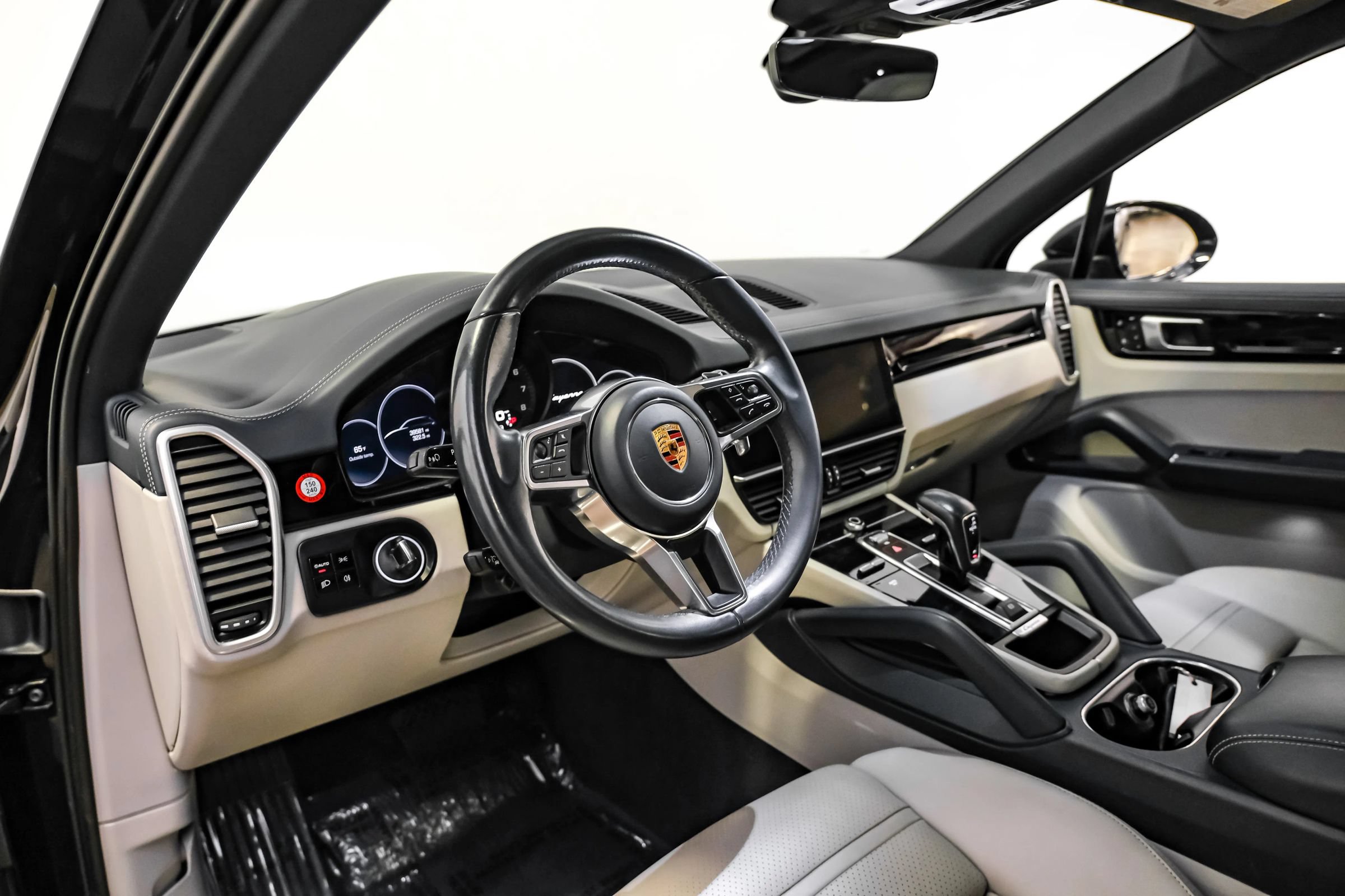 Used 2019 Porsche Cayenne AWD/4WD image 9