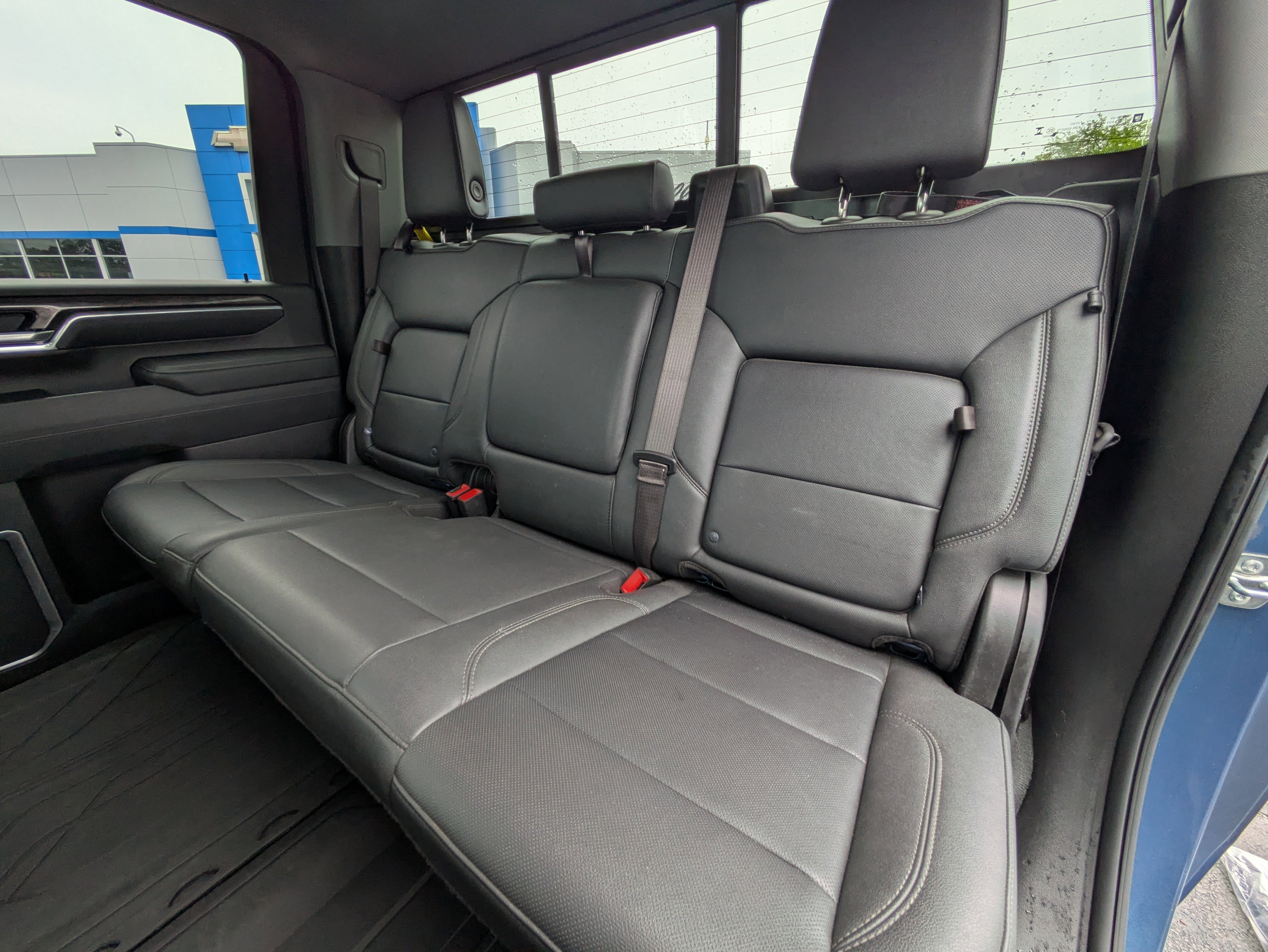 Used 2025 Chevrolet Silverado 2500 LTZ w/ LTZ Plus Package image 7