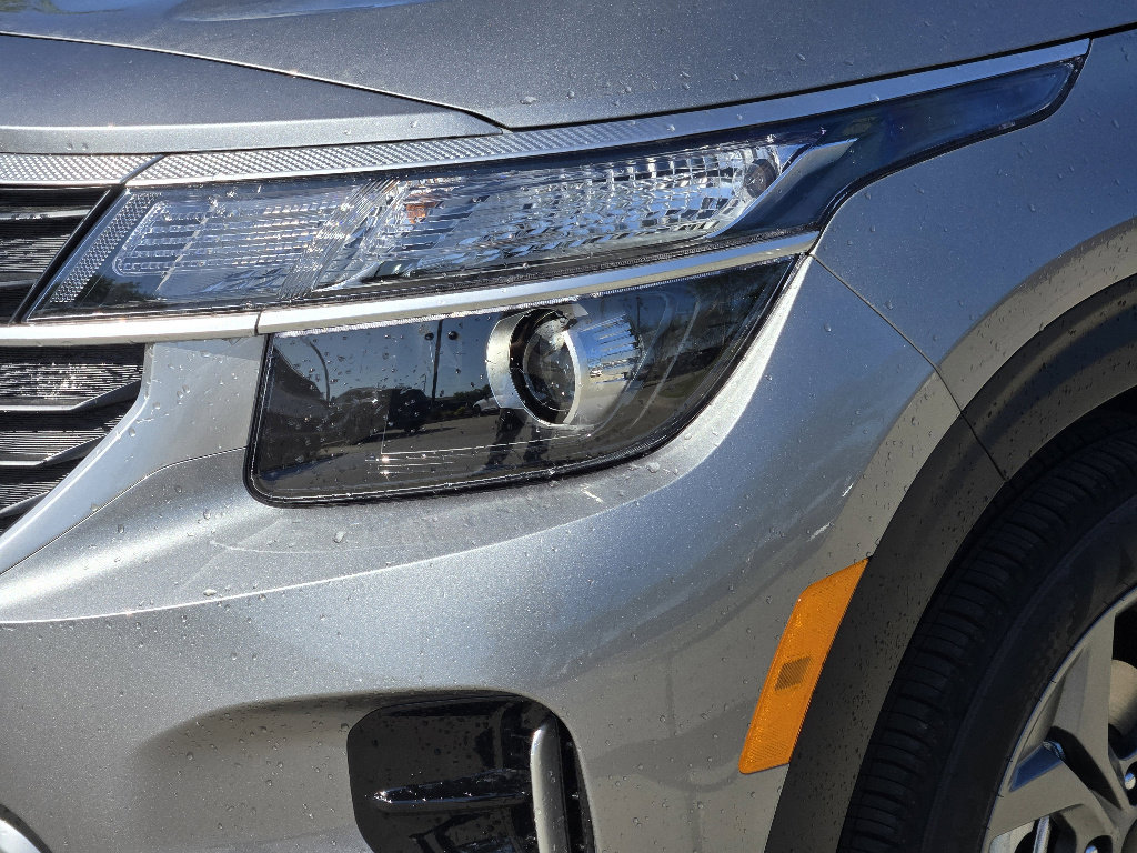 New 2026 Kia Seltos LX image 6