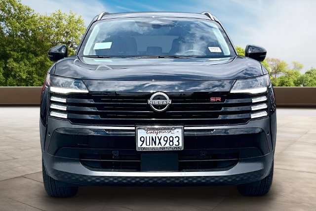 Certified 2025 Nissan Kicks SR AWD/4WD image 2