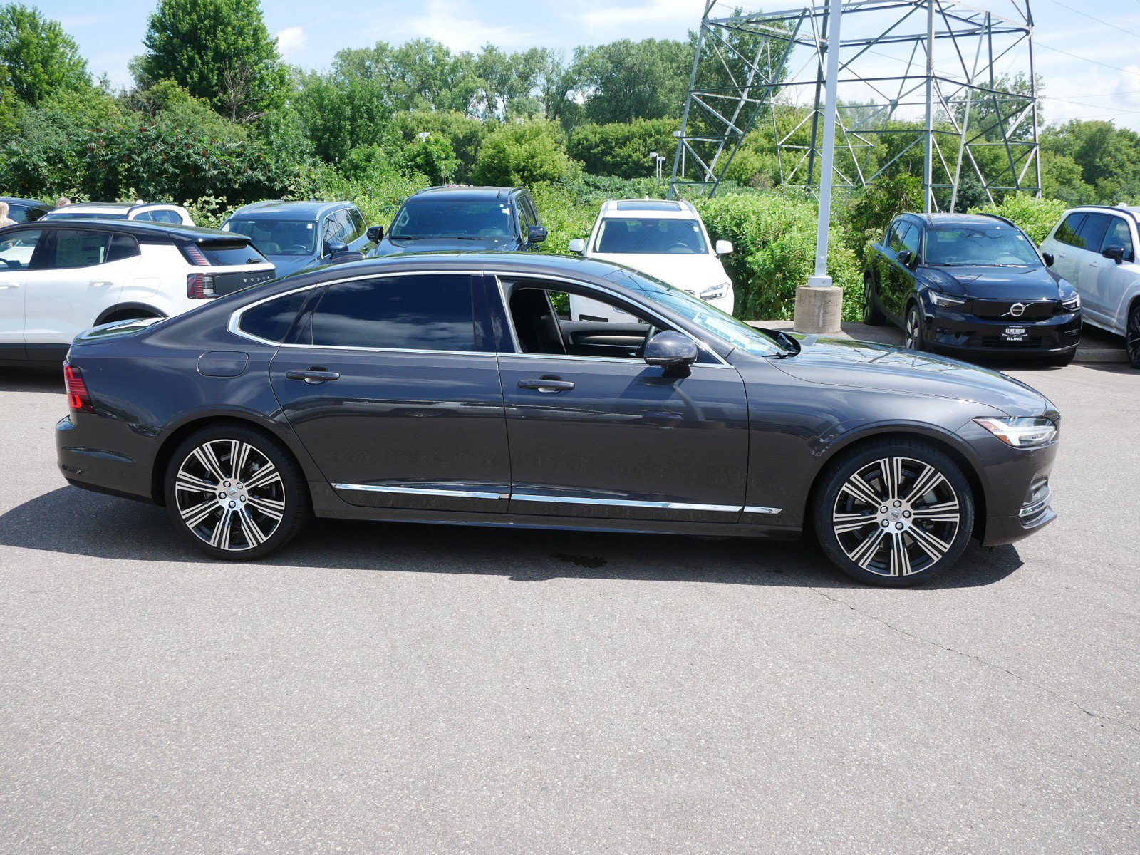 Certified 2023 Volvo S90 B6 Plus w/ Protection Package Premier AWD/4WD image 8