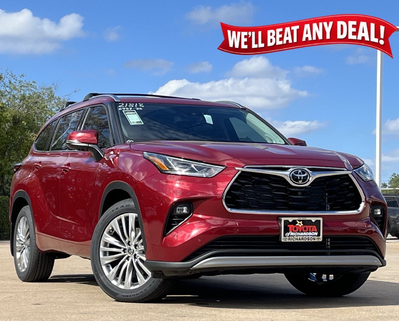 New 2026 Toyota Highlander Platinum AWD/4WD image 2