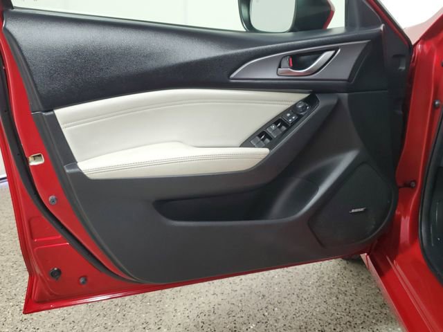 Used 2018 MAZDA MAZDA3 Grand Touring w/ Premium Equipment Package image 20