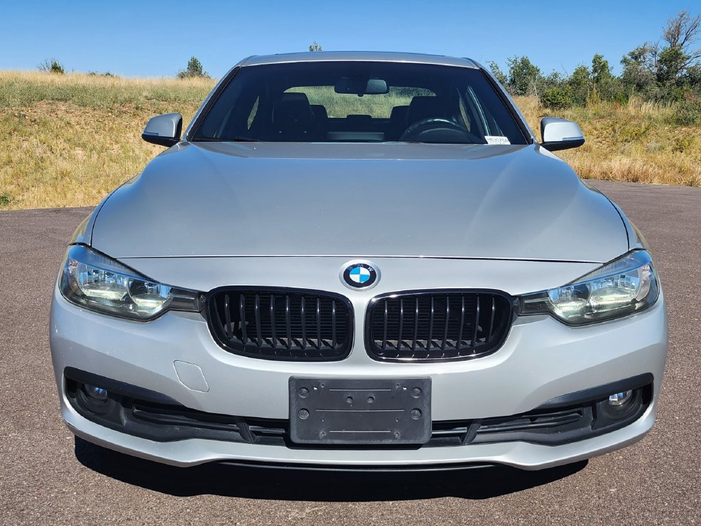 Used 2016 BMW 320i xDrive Sedan AWD/4WD image 9