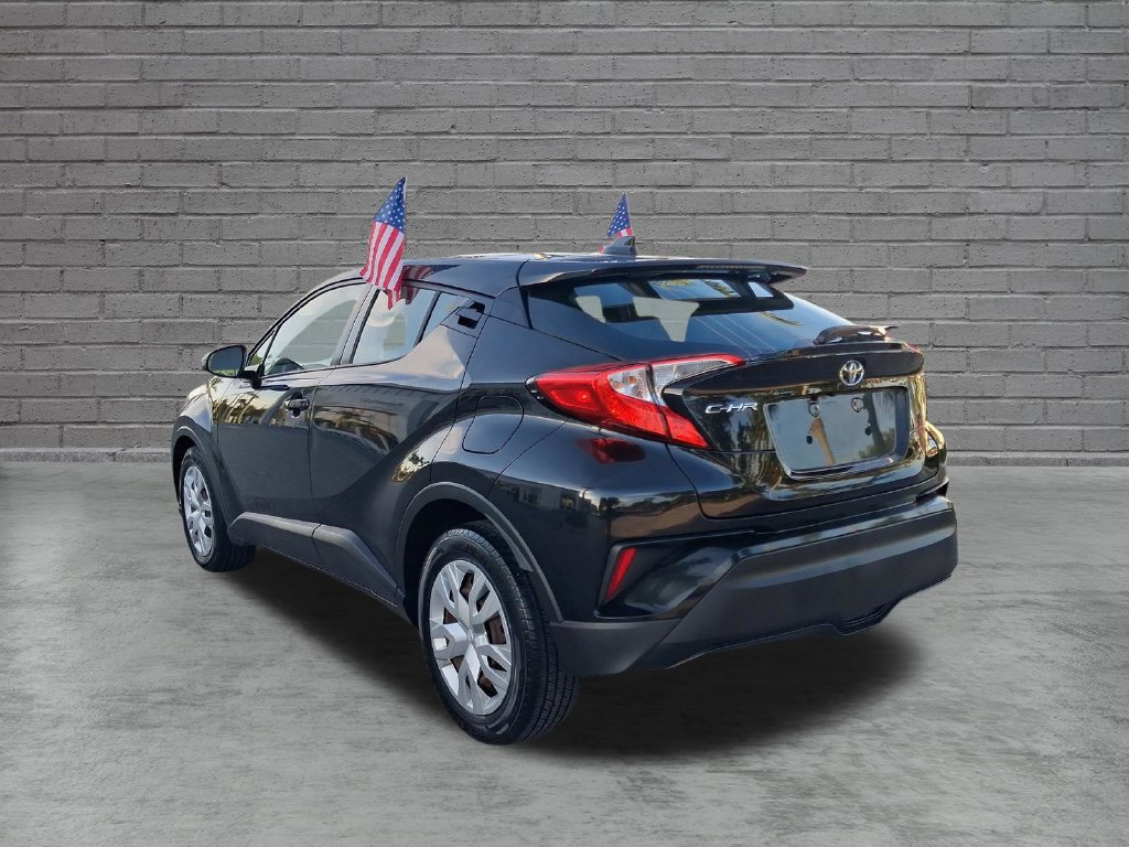 Used 2021 Toyota C-HR LE FWD image 7