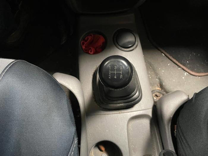 Used 2001 Ford Escape XLS image 36