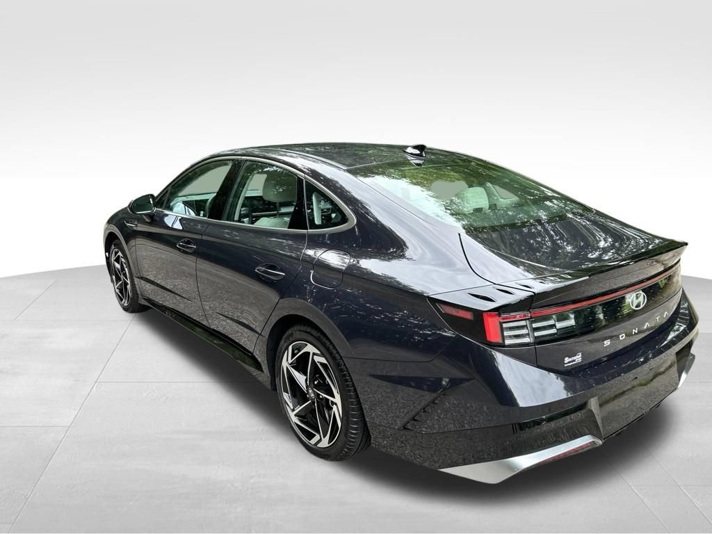 Certified 2026 Hyundai Sonata SEL FWD image 3