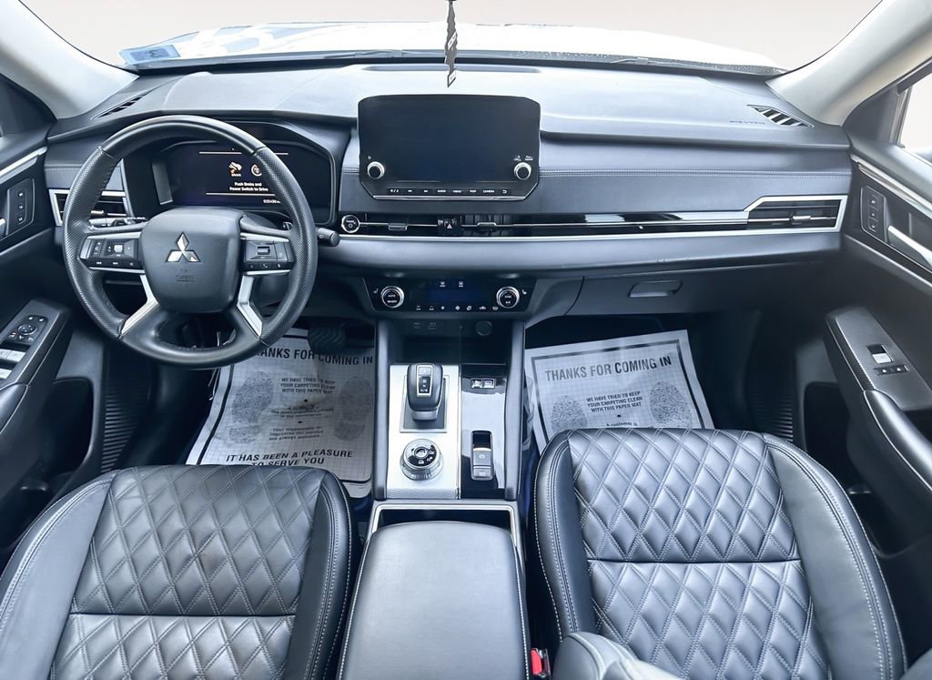 Used 2023 Mitsubishi Outlander SEL image 16