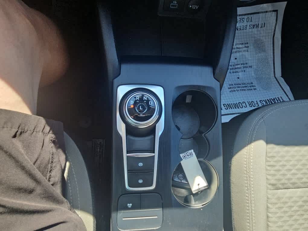 Used 2022 Ford Escape SE w/ SE Sport Appearance Package AWD/4WD image 19