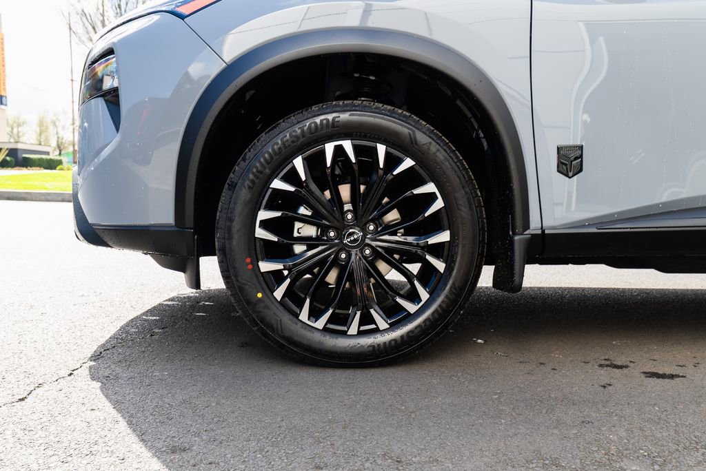 New 2026 Nissan Rogue SV image 7