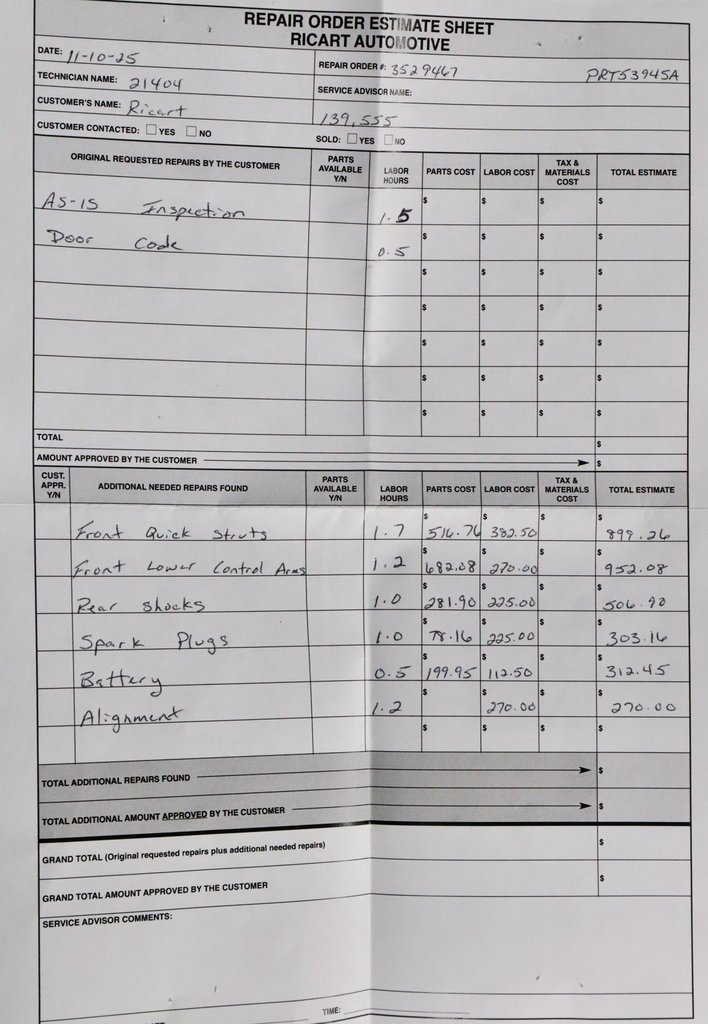 Used 2018 Ford Explorer XLT w/ Equipment Group 201A image 4