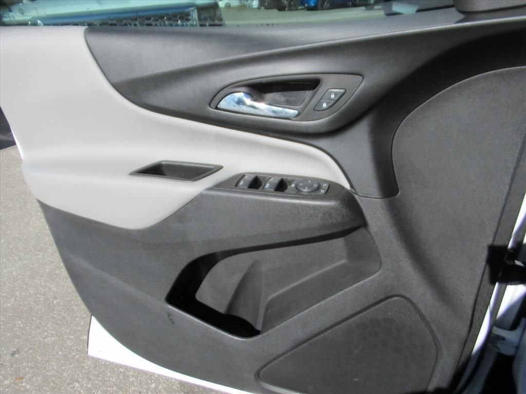 Used 2024 Chevrolet Equinox LS w/ Driver Confidence II Package image 25