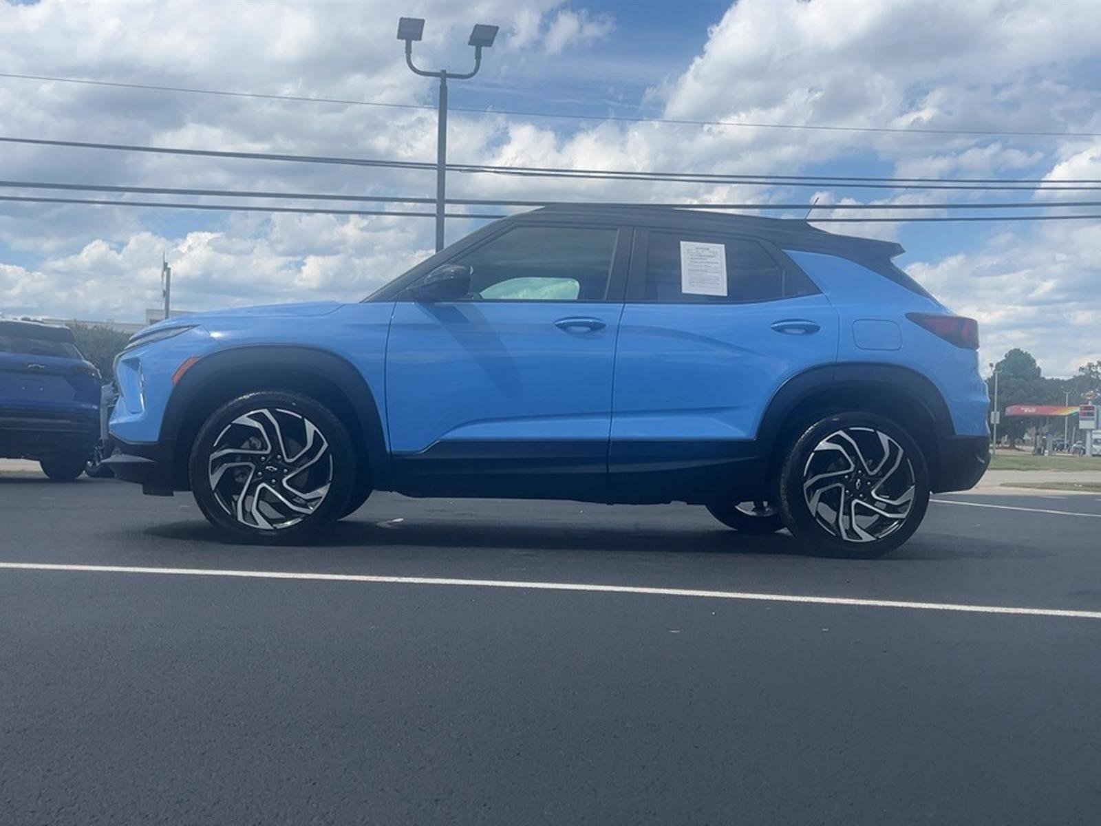 Used 2024 Chevrolet TrailBlazer RS w/ Convenience Package image 2