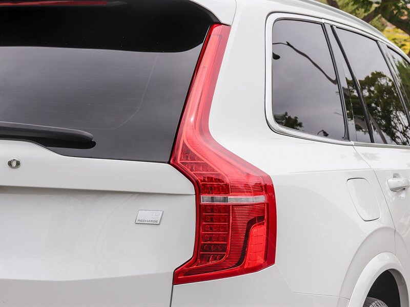 Used 2022 Volvo XC90 T8 Inscription Expression w/ Advanced Package AWD/4WD image 15
