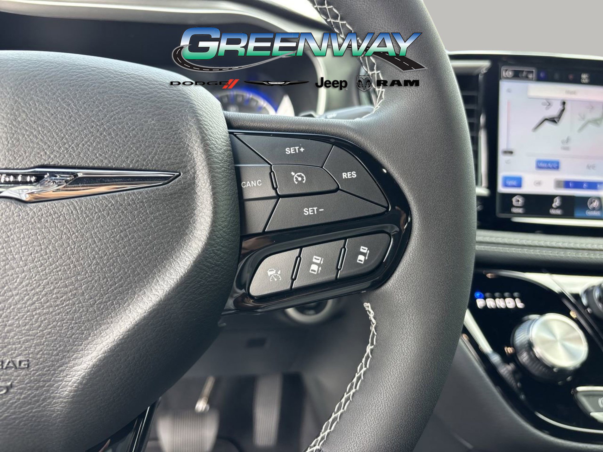 New 2026 Chrysler Pacifica Select w/ S Appearance Package image 28