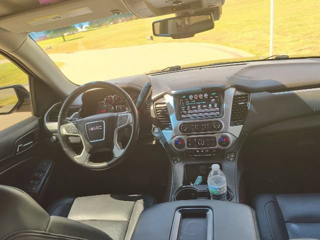 Used 2018 GMC Yukon XL SLT AWD/4WD image 12