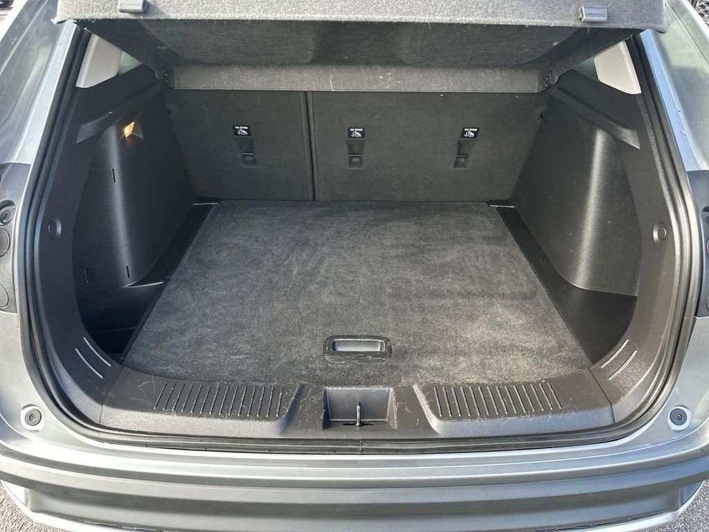 Used 2024 Chevrolet Trax LT w/ Driver Confidence Package image 12