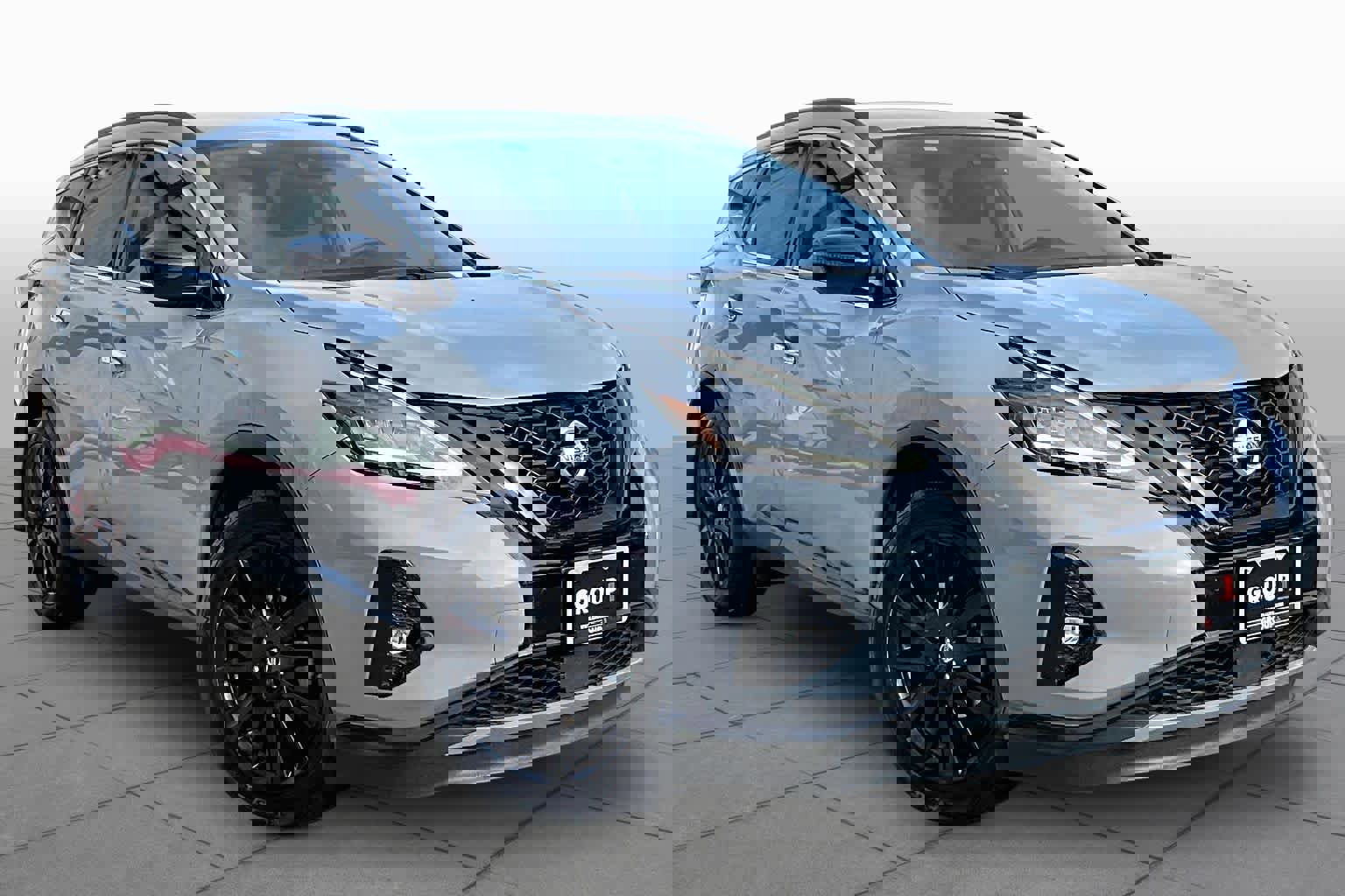 Certified 2022 Nissan Murano SV w/ SV Midnight Edition Package image 3