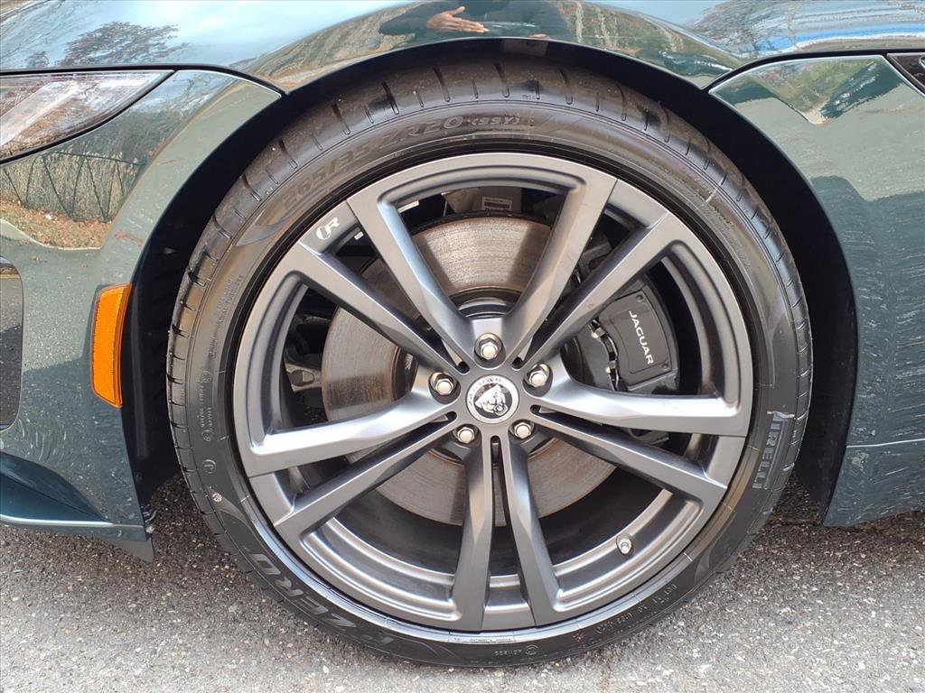 New 2024 Jaguar F-TYPE R image 9