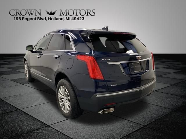 Used 2017 Cadillac XT5 Luxury w/ Driver Awareness Package AWD/4WD image 4
