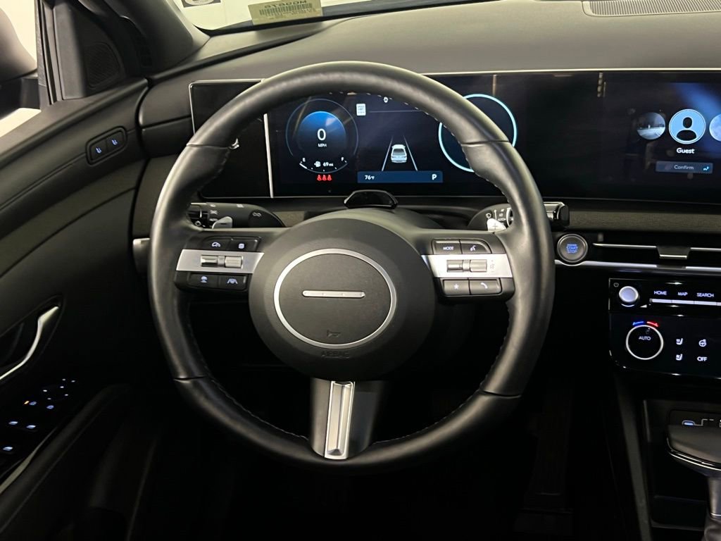 Used 2025 Hyundai Santa Cruz Limited image 14