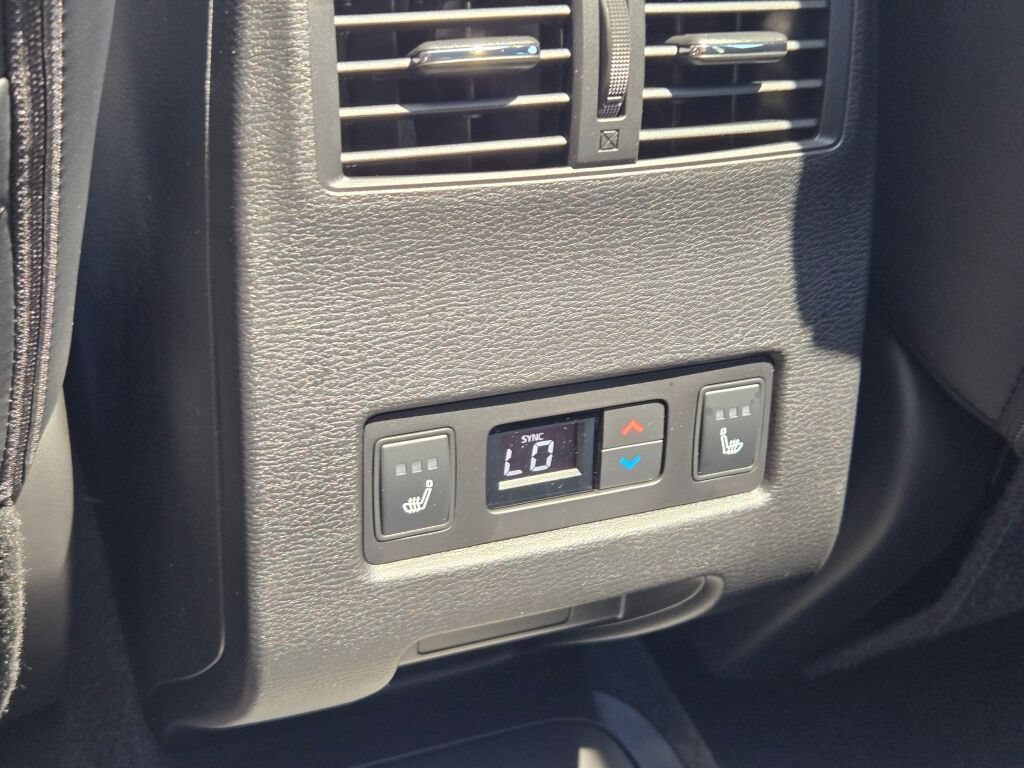 New 2026 Mitsubishi Outlander 4WD Plug-In Hybrid image 16