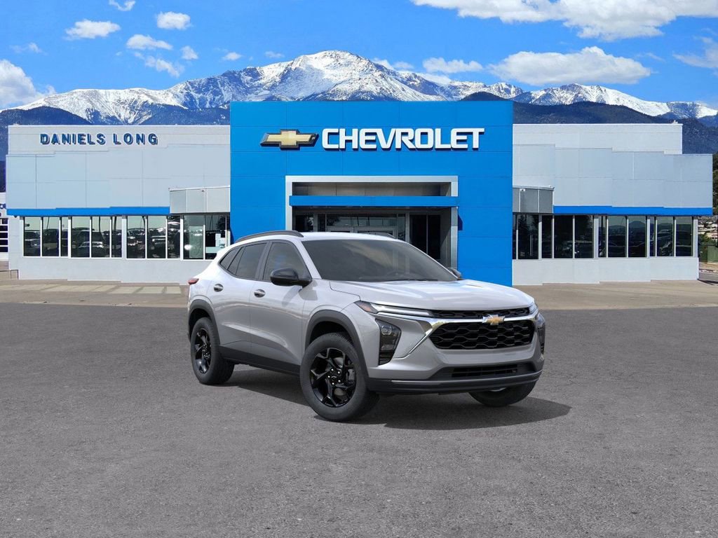New 2026 Chevrolet Trax LT image 1