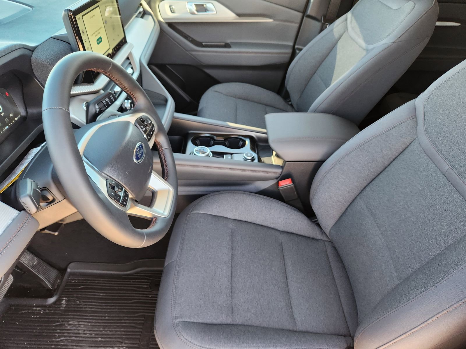 New 2026 Ford Explorer Active image 13